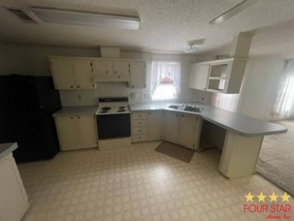 1990 HOM  Home