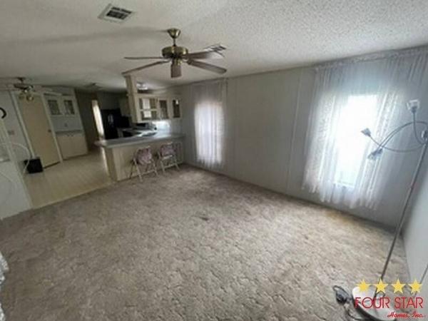 1990 HOM  Home