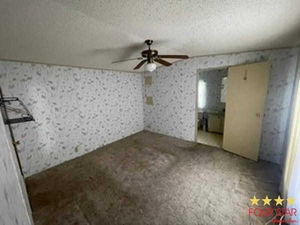 1990 HOM  Home