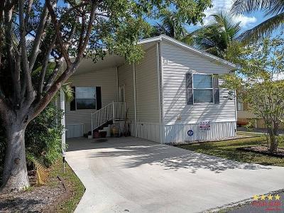 Mobile Home at 3001 SW 18th Ter Fort Lauderdale, FL 33315