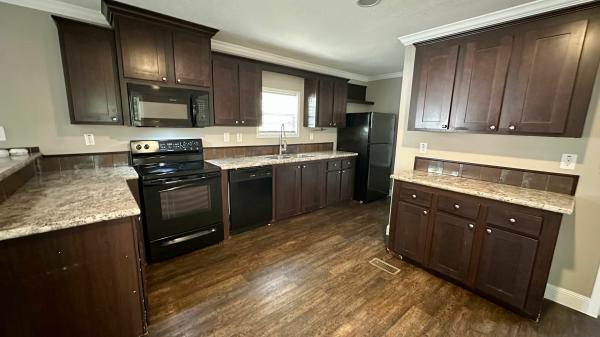 Photo 1 of 2 of home located at 9359 103rd St Lot #171 Jacksonville, FL 32210