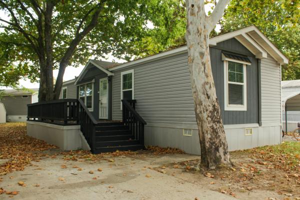 Photo 1 of 2 of home located at 281 Canterbury Way Lot #85 Greenville, TX 75401
