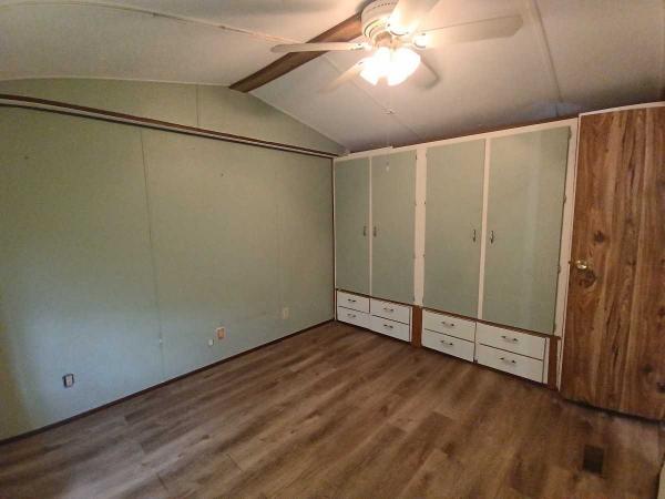 1983 Manufactured Home