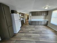 2002 HBOS Manufacturing Oakwood Mobile Home