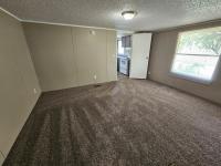 2002 HBOS Manufacturing Oakwood Mobile Home