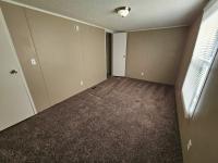2002 HBOS Manufacturing Oakwood Mobile Home