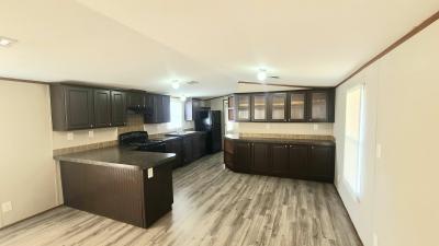 Photo 4 of 16 of home located at 13501 SE 29th Street #14 Choctaw, OK 73020