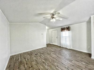 Photo 5 of 10 of home located at 13501 SE 29th Street #156 Choctaw, OK 73020