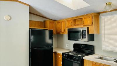Mobile Home at 219 Massachuestts Ave Lot 219Ma Elyria, OH 44035