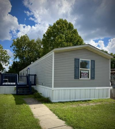 Mobile Home at 5879 Hazel Dr Florence, KY 41042
