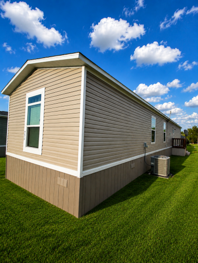 Photo 3 of 13 of home located at 5136 Ben Day Murrin Rd Lot 756 Fort Worth, TX 76126