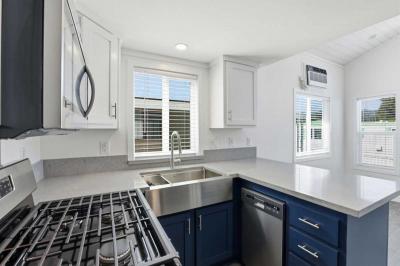 Photo 4 of 10 of home located at 1700 El Camino Real #21-31 South San Francisco, CA 94080
