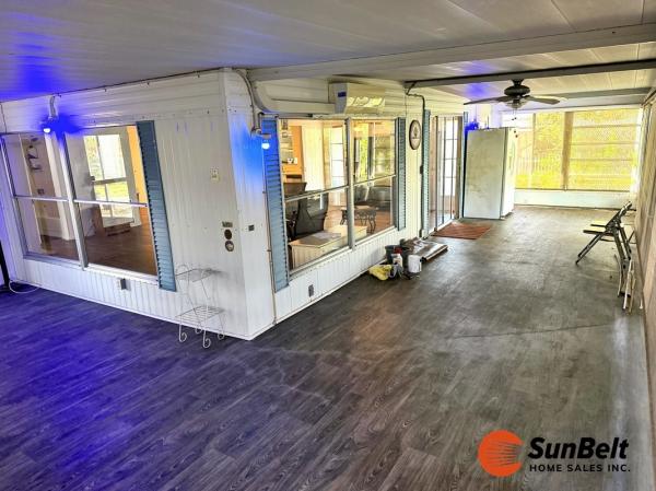 1974 SUNH Mobile Home