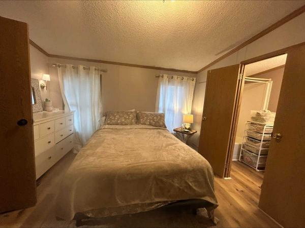 1994 Manufactured Home