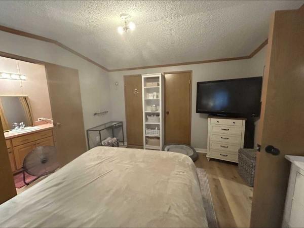 1994 Manufactured Home