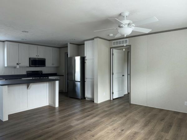 2026 clayton 95CCS24563DH26S Mobile Home