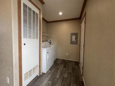 Photo 5 of 12 of home located at 189 Brookside Manor Goshen, IN 46526