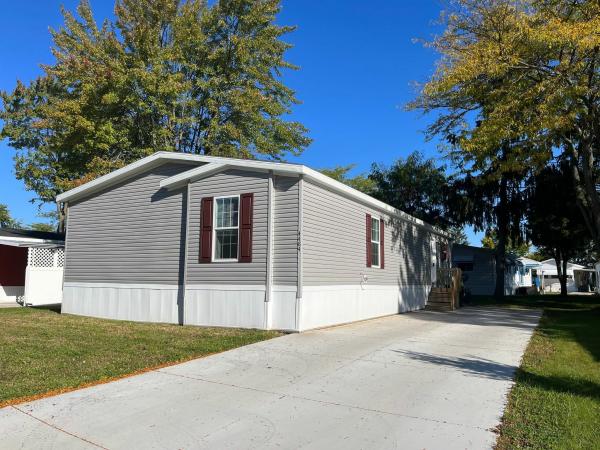 Photo 1 of 2 of home located at 4484 Longmeadow Blvd W Lot Lw4484 Saginaw, MI 48603