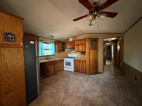 1985 ELLIOTT MANUFACTURED HOMES INC mobile Home