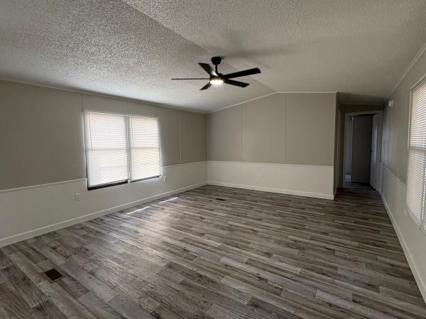 1985 ELLIOTT MANUFACTURED HOMES INC mobile Home