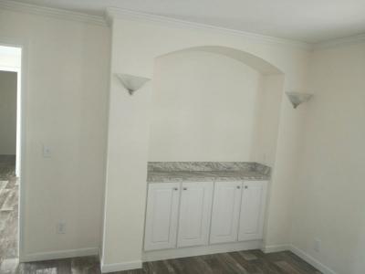 Photo 4 of 13 of home located at 5400 Collins Road, #85 Jacksonville, FL 32244