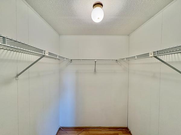 1981 TWIN Mobile Home