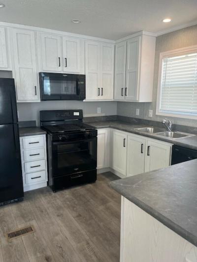Photo 5 of 12 of home located at 1717 Magnolia Monroe, MI 48161