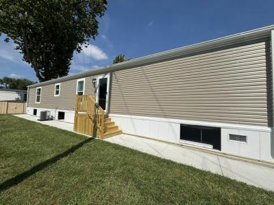 Photo 4 of 20 of home located at 24831 Bradford Harrison Township, MI 48045