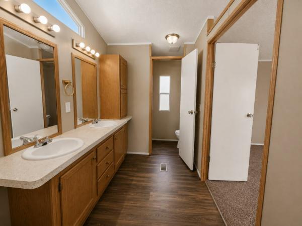 2006 American Homestar Corp Galaxy Mobile Home