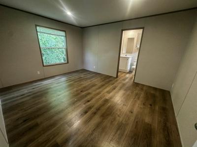 Photo 4 of 18 of home located at 4808 S. Elwood Ave., #637 Tulsa, OK 74107