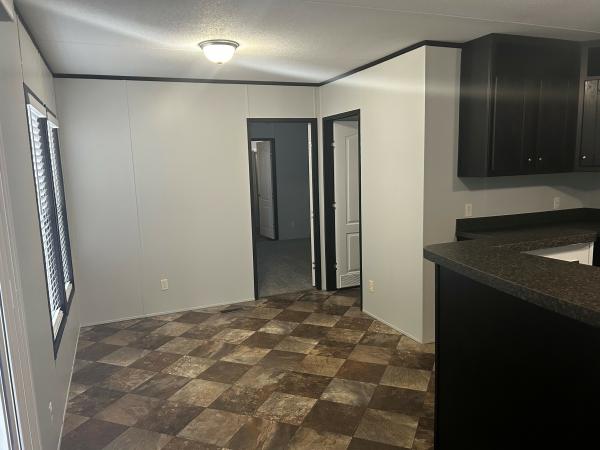 2015 Clayton 31SUN16763A Mobile Home