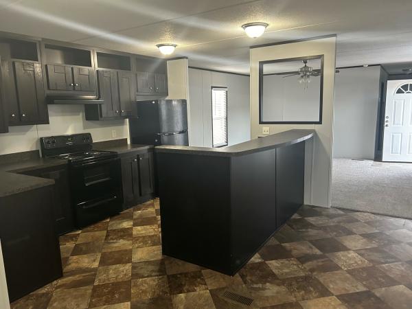 2015 Clayton 31SUN16763A Mobile Home