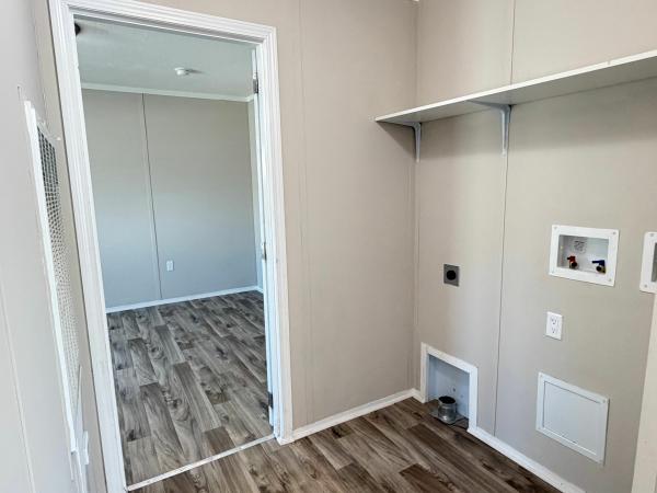 2024 Sunshine Homes ARC1664-8011 Mobile Home