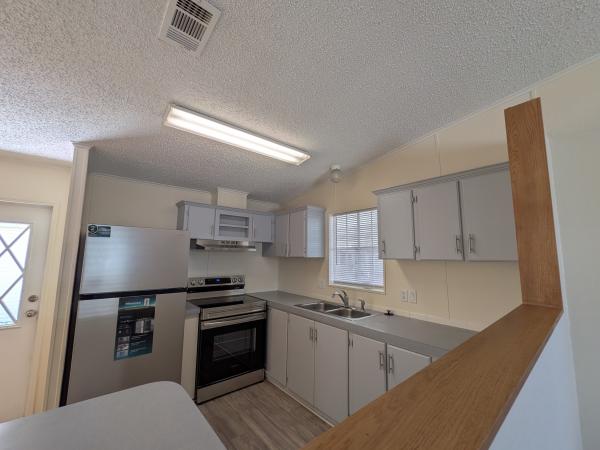 1993 FLEETWOOD BARRINGTON Mobile Home