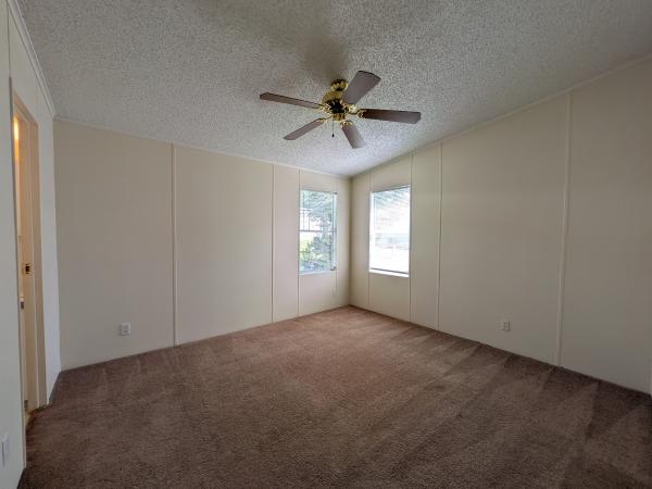 1993 FLEETWOOD BARRINGTON Mobile Home