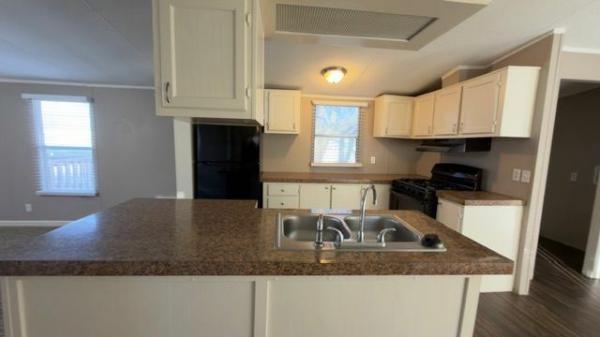 1995 American Homestar Corp Galaxy Mobile Home