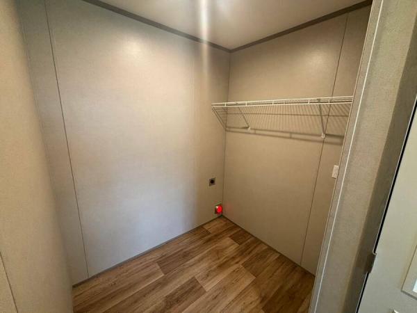 2026 22CCS16763BH26  Home