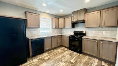 Mobile Home at 208 Rhode Island Lot 208Ri Elyria, OH 44035