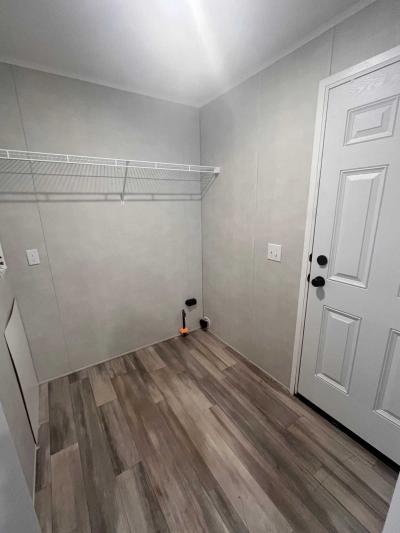 Photo 5 of 11 of home located at 102 E. 25th Ave., #204B Sault Sainte Marie, MI 49783