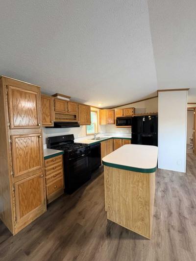 Photo 4 of 13 of home located at 93721 Sunbay Lane Sturgeon Lake, MN 55783