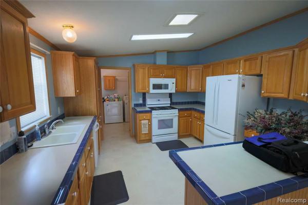 2000 Manufactured Home