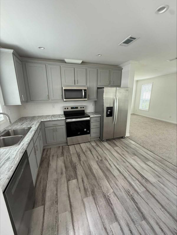 2025 Skyline LE4811J Mobile Home