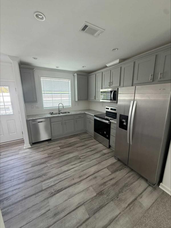 2025 Skyline LE4811J Mobile Home