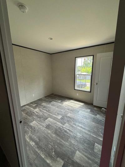 Photo 5 of 12 of home located at 356 Bayhead Dr #233 Tallahassee, FL 32304