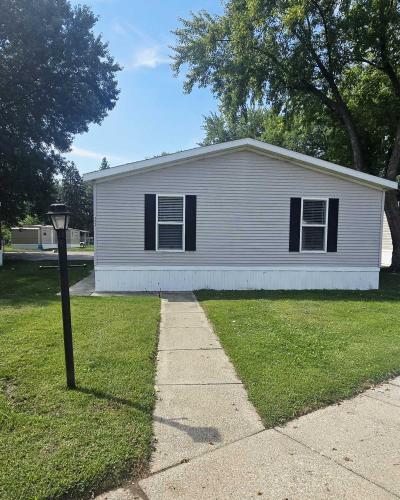 Mobile Home at 402 Lancer Ln, #154 Lansing, MI 48906