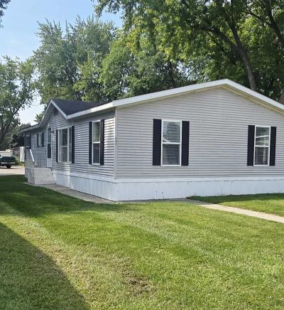 Photo 2 of 18 of home located at 402 Lancer Ln, #154 Lansing, MI 48906