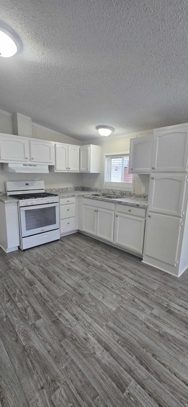 1997 Dutch Park Manufactured Home
