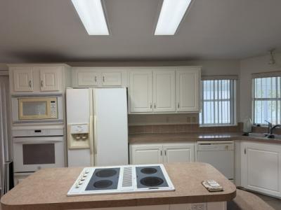 Photo 4 of 14 of home located at 561 Sandy Palm Dr Port Orange, FL 32127