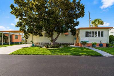 Mobile Home at 1004 52nd West Avenue, Bradenton Bradenton, FL 34207