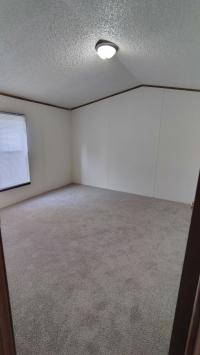 1996 Holly Park Mobile Home
